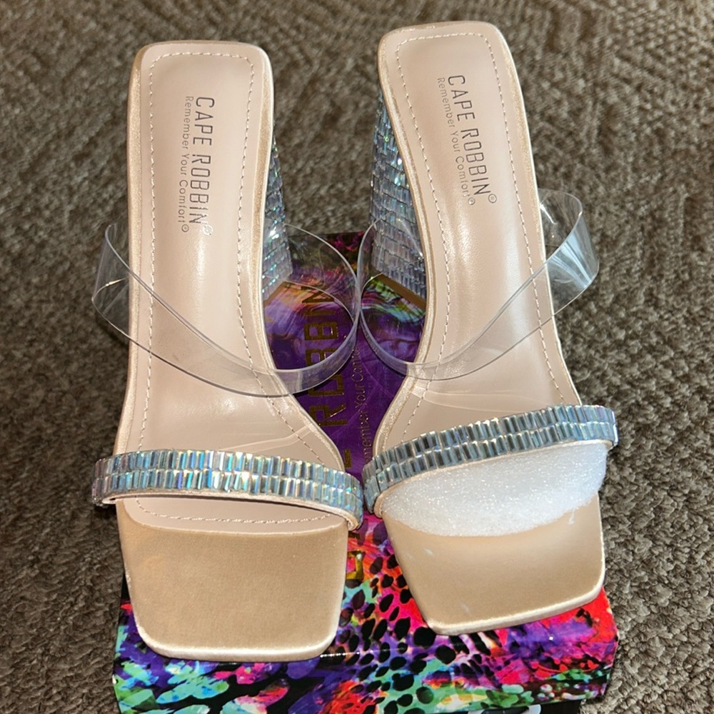 NIB Cape Robbin Milus Slip On Block Chunky Heels for Women Bright Colorful Heels